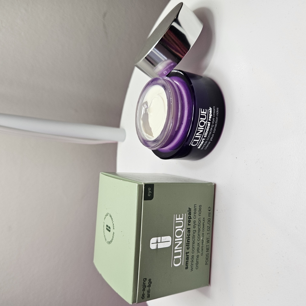 Clinique Purple Moisture Surge Hydrator